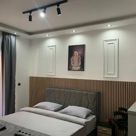 Ad Luxury Podgoriçe