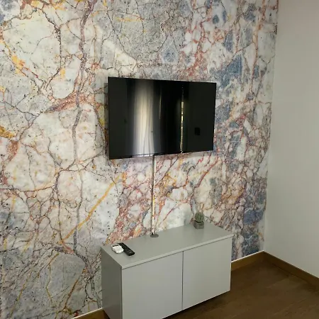 Ad Luxury Apartment
