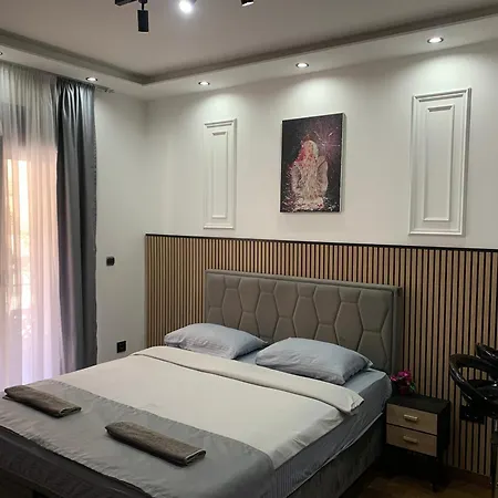 Ad Luxury